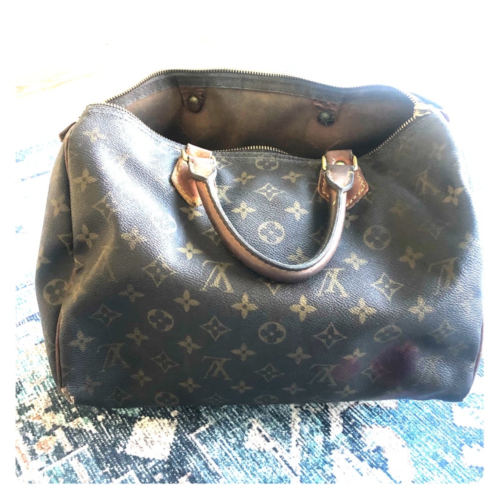 Louis Vuitton Speedy Bag